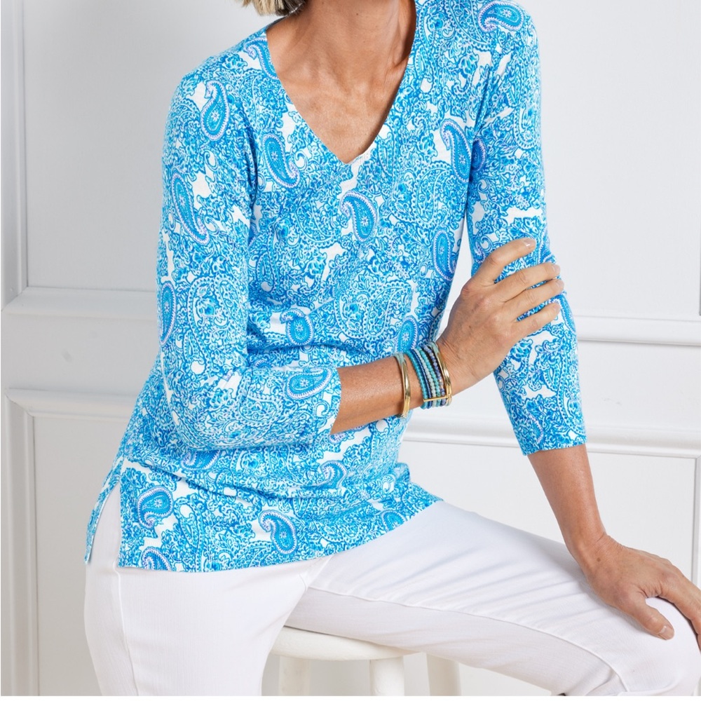 Talbots Blue and White Paisley Sweater Size Medium Petite